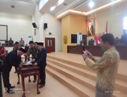 Pj Bupati Bekasi Absen Rapat Paripurna Pengambilan Sumpah Janji anggota DPRD PAW, Nyumarno Berikan Interupsi